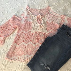 Quarter sleeve light weight off the shoulder top